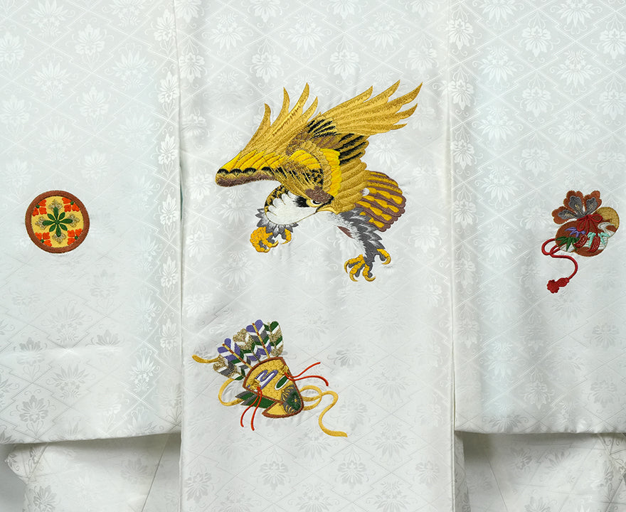 お宮参り着物 男の子 正絹 白地に黄金の鷹と宝尽くし 〜高貴なる白〜d2127