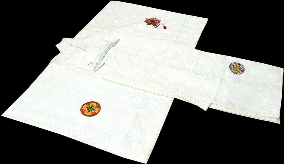 お宮参り着物 男の子 正絹 白地に黄金の鷹と宝尽くし 〜高貴なる白〜d2127