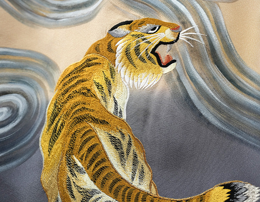 お宮参り着物 男の子 正絹 黒地に龍虎と竹 〜天の龍・地の虎〜d32039