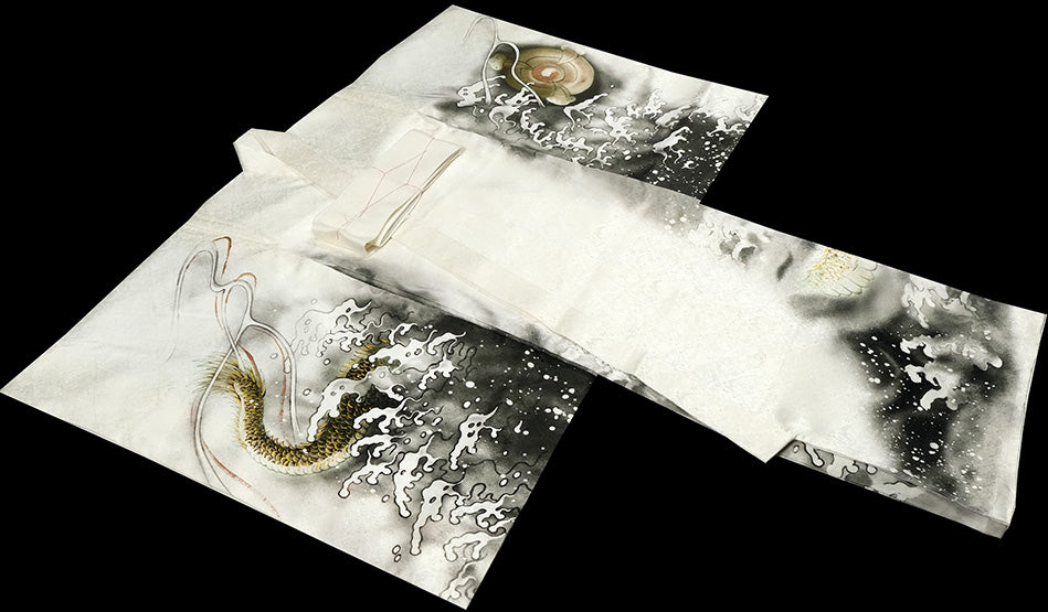 お宮参り着物 男の子 正絹 白地に水墨画風 雲龍と宝珠 〜黄金の龍〜d32068